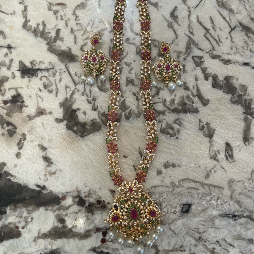 Indian style necklace set